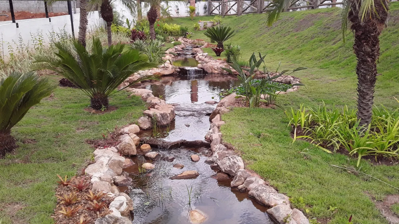 lagos-cachoeiras-riachos-e-corredeiras-05-scaled