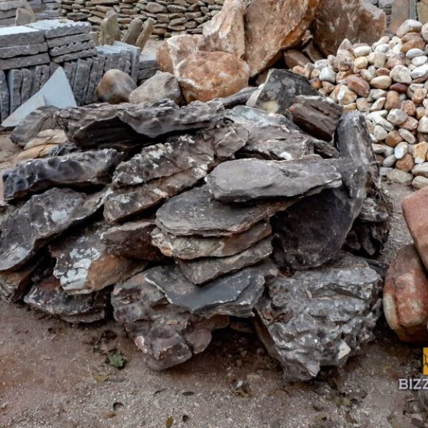 pedra-caverna-natural-bruta-3-768x576