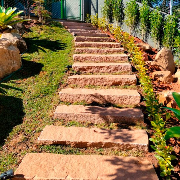 pedra-granito-para-degrau-03-768x1023