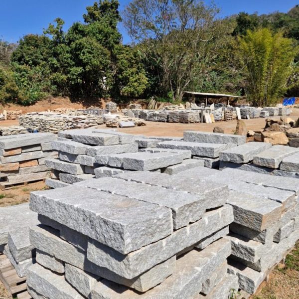 pedra-granito-para-degrau-06-768x1024