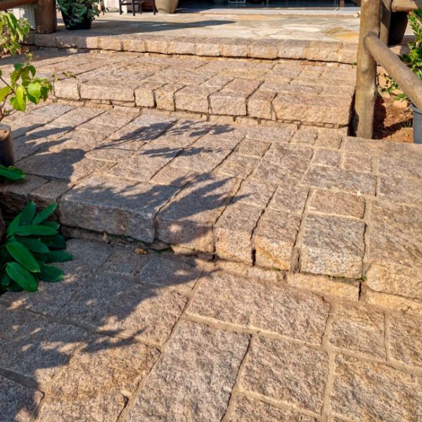 pedra-granito-para-degrau-07-768x648