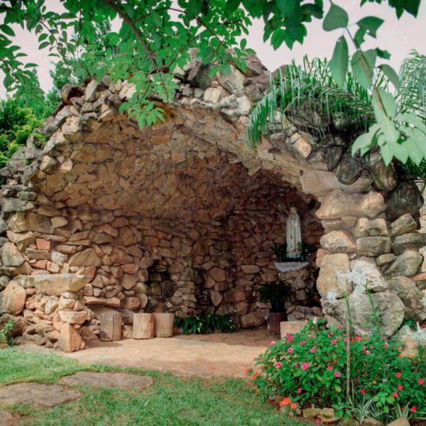 pedra-moledo-para-grutas-4-1024x812